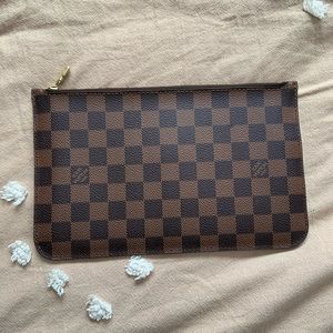 Neverfull Pouch ‼️SOLD‼️